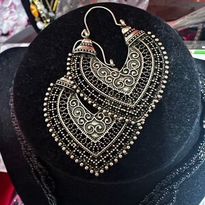 Vintage inspired boho silver toned  Heart Earrings